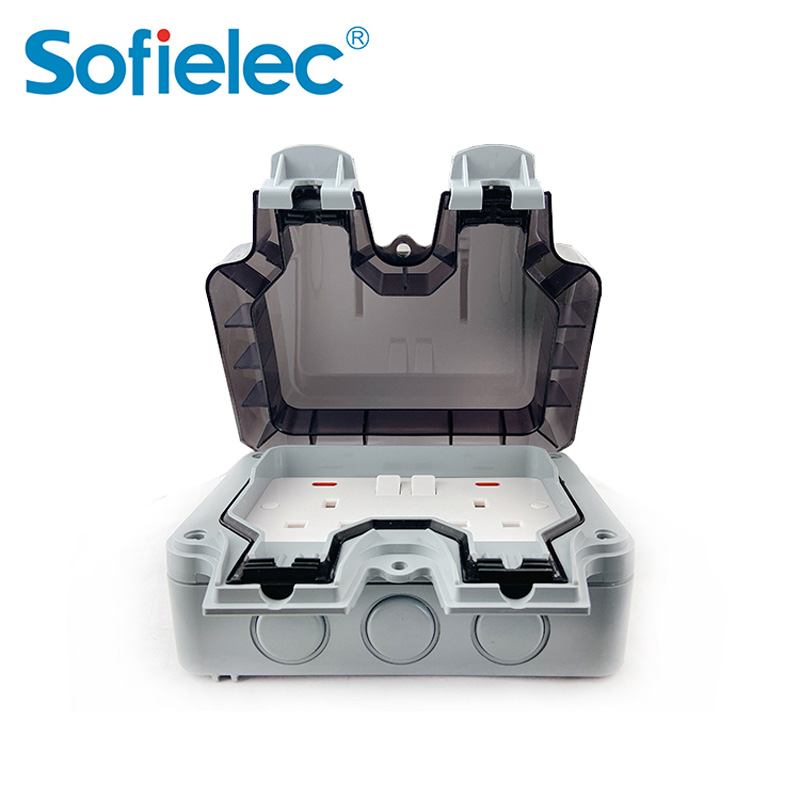 Toma de corriente industrial con IP66